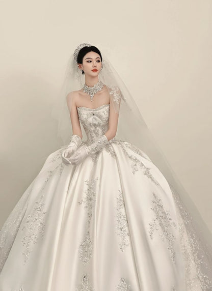 Extravagant Ball Gown Strapless White Satin Beads Long Wedding Dresses Elegant Bridal Gowns DH679