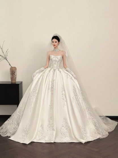 Extravagant Ball Gown Strapless White Satin Beads Long Wedding Dresses Elegant Bridal Gowns DH679