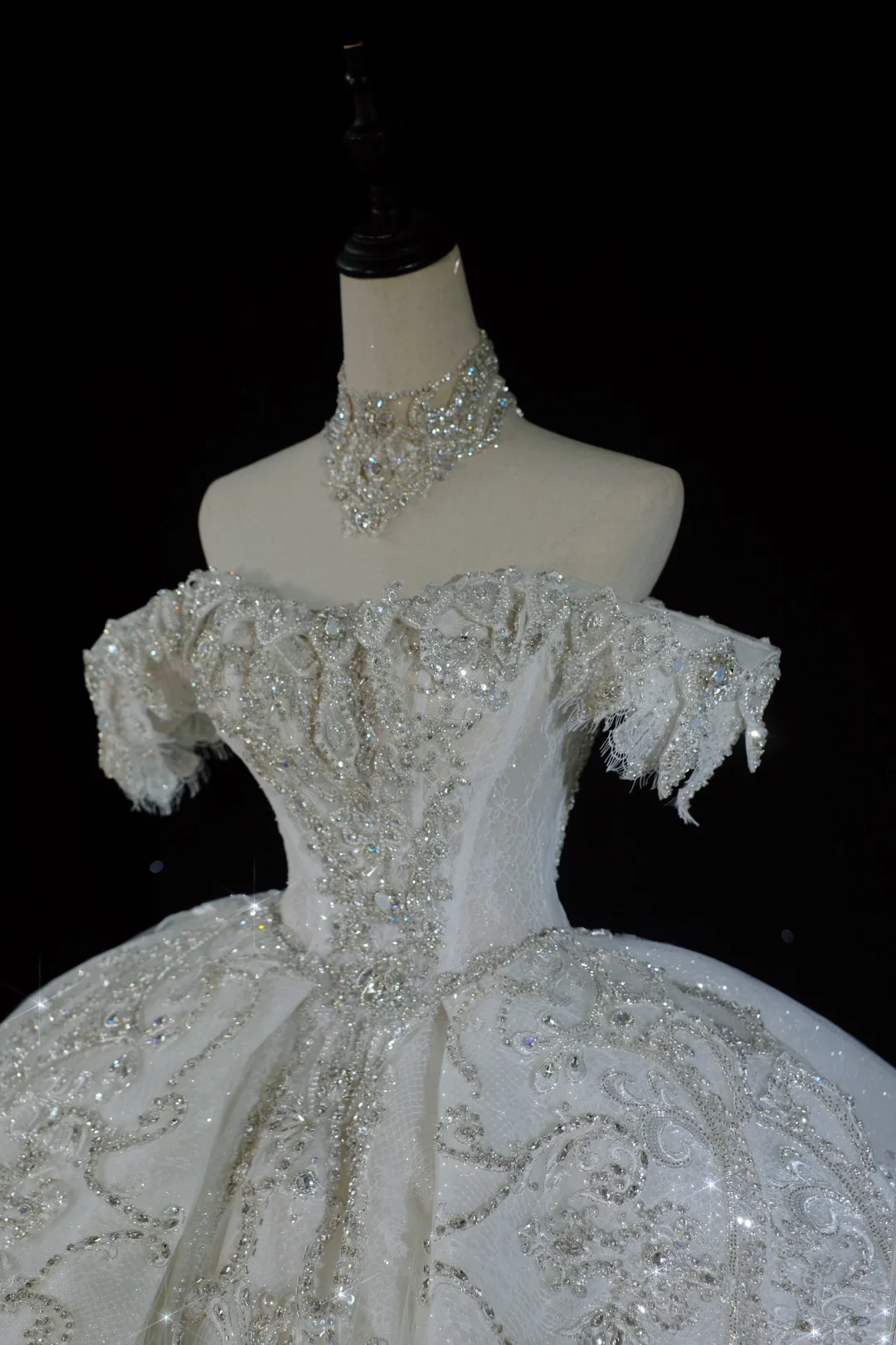 Timeless Bridal Gown Ball Gown Off The Shoulder Sequin Long Wedding Dresses Elegant Brides Gowns DH735