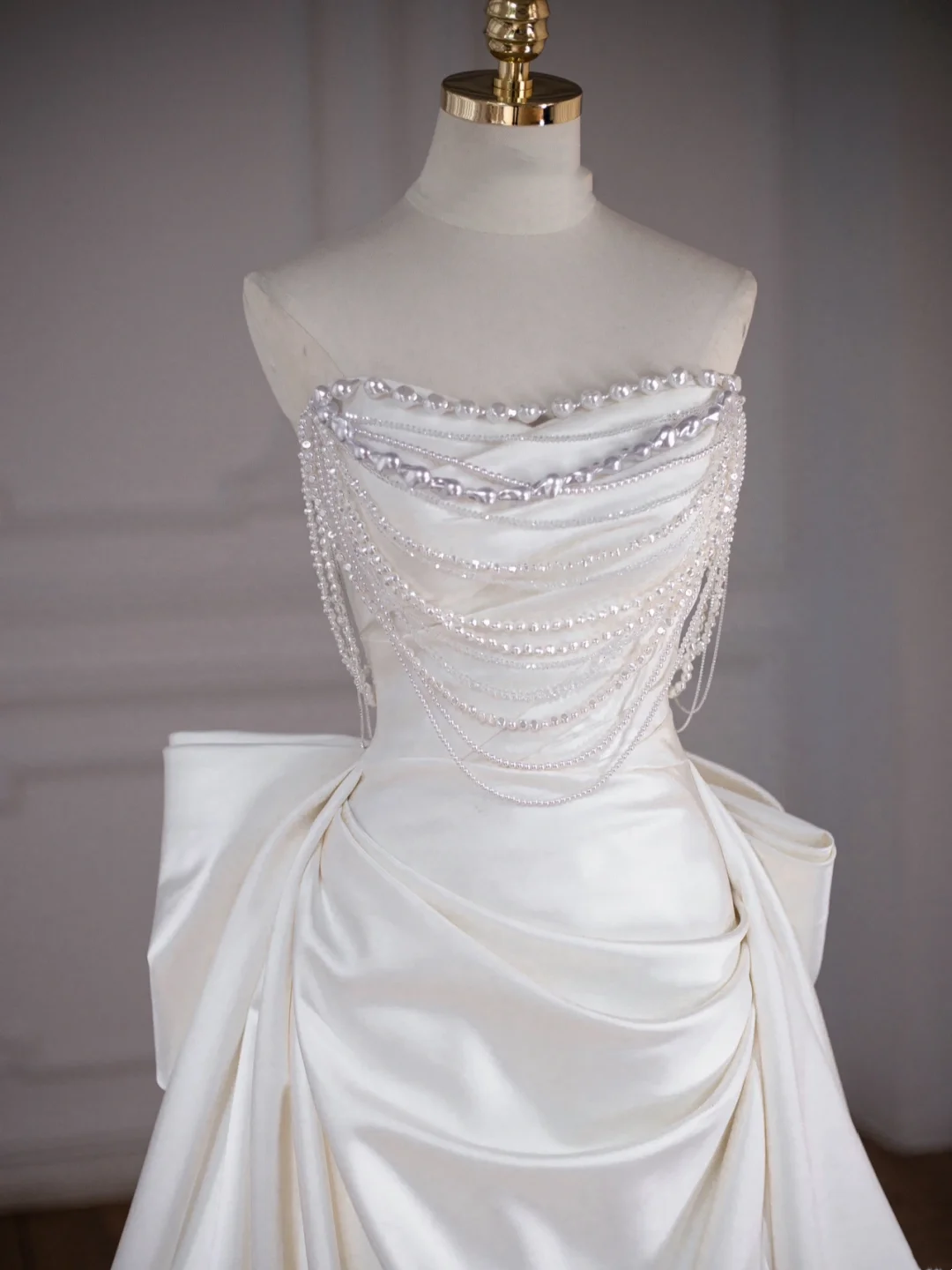 Classic Bridal Gown Sheath Sweetheart Satin Long White Wedding Dresses Elegant Bridal Gowns DH749