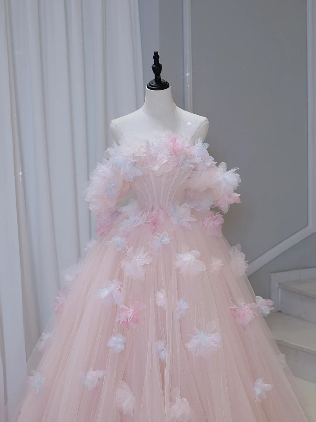 Pretty Ball Gown Off The Shoulder Pink Tulle Long Quinceanera Dress Formal Gowns Vestido De 15 Anos Sweet 16 Dress DH884