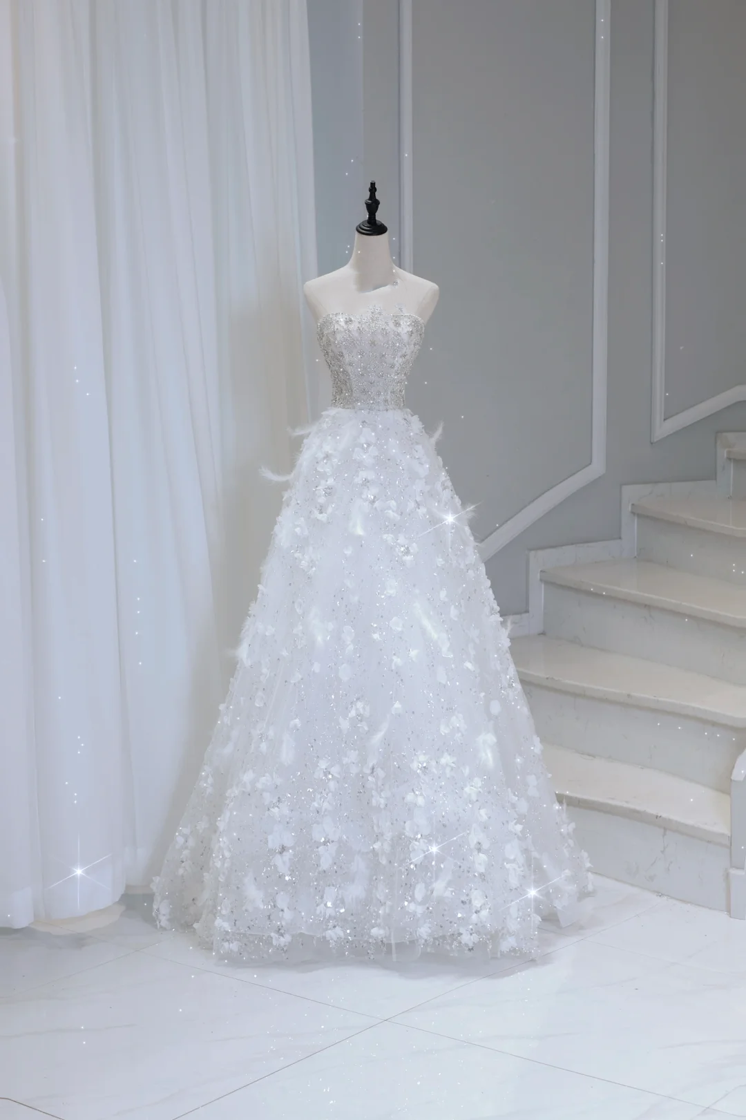 Timeless Bridal Gown Ball Gown Strapless Sequin Sleeveless Long White Wedding Dresses Elegant Bridal Gowns DH886