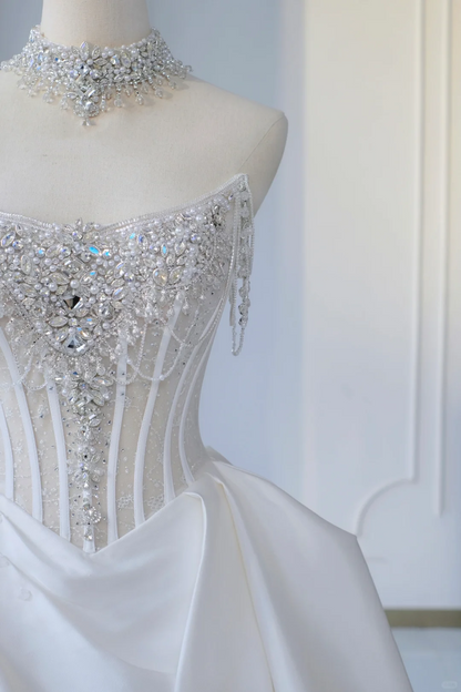 Timeless Bridal Gown Ball Gown Strapless Satin Silver Beads Sleeveless Long White Wedding Dresses Elegant Bridal Gowns DH888