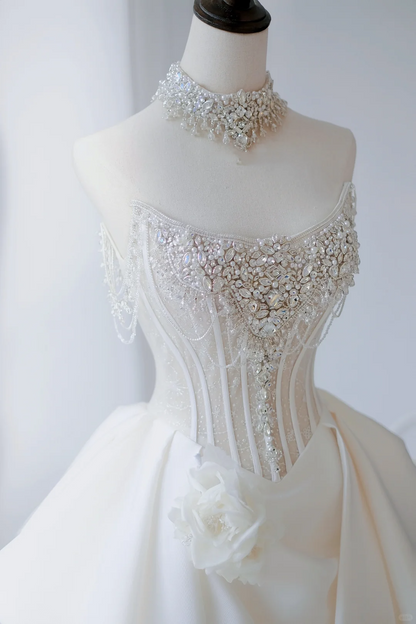 Timeless Bridal Gown Ball Gown Strapless Satin Silver Beads Sleeveless Long White Wedding Dresses Elegant Bridal Gowns DH888