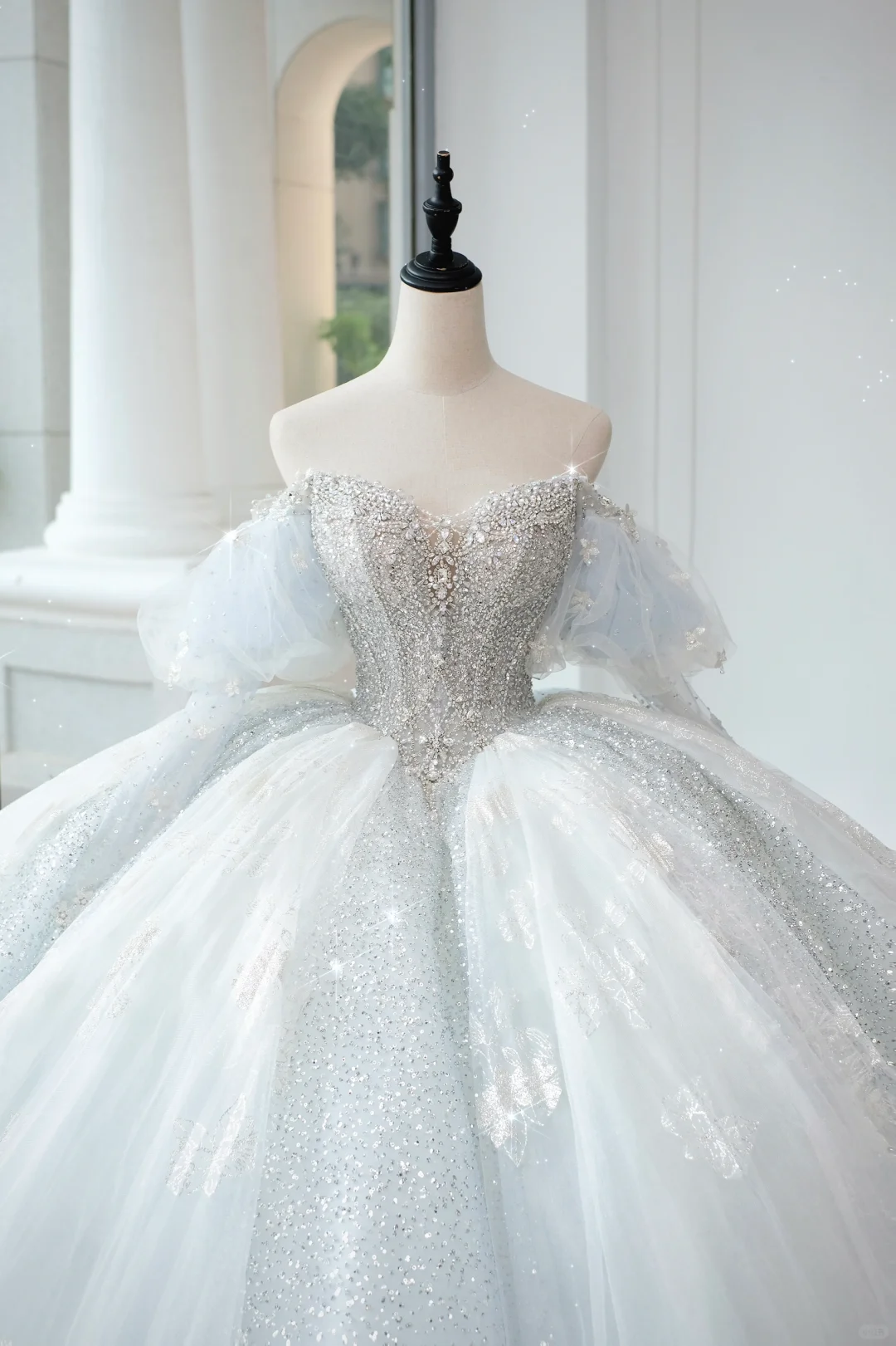 Timeless Bridal Gown Ball Gown Off The Shoulder Light Sky Blue Sequin Long White Wedding Dresses Elegant Bridal Gowns DH889