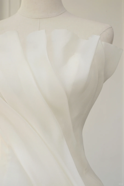 Timeless Bridal Gown Ball Gown Strapless Organza Sleeveless Long White Wedding Dresses Elegant Bridal Gowns DH892