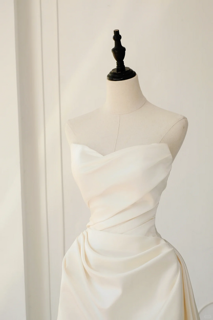 Timeless Bridal Gown Ball Gown Strapless Satin Pleated Sleeveless Long White Wedding Dresses Elegant Bridal Gowns DH893