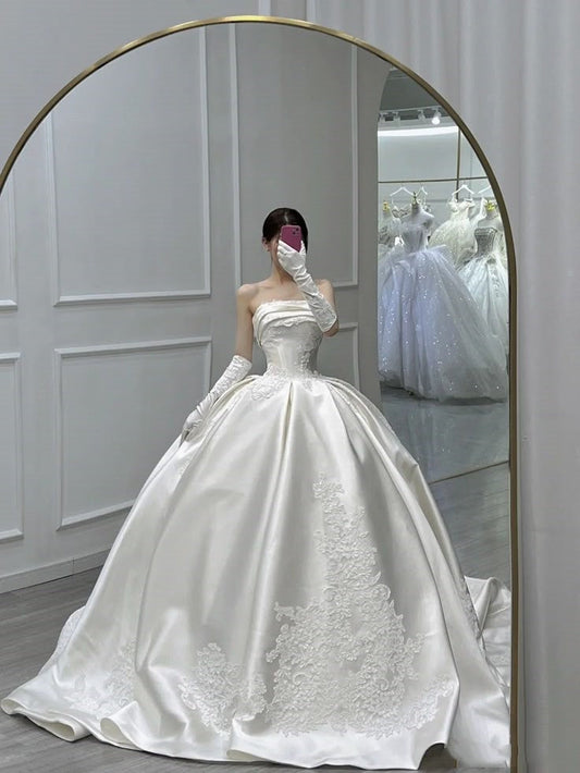 Timeless Bridal Gown Ball Gown Strapless White Sleeveless Satin Long Wedding Dresses Elegant Bridal Gowns DH908