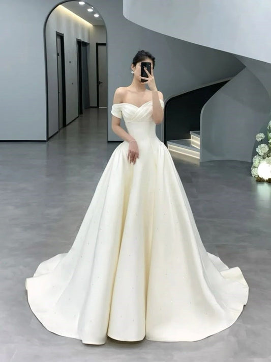 Timeless Bridal Gown Ball Gown Off The Shoulder White Short Sleeves Long Wedding Dresses Elegant Bridal Gowns DH909