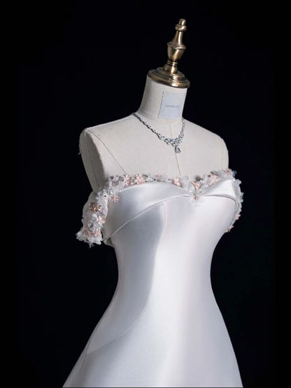 Timeless Bridal Dress Ball Gown Sweetheart Hand Made Flowers Satin White Wedding Dresses Elegant Bridal Gowns DH913