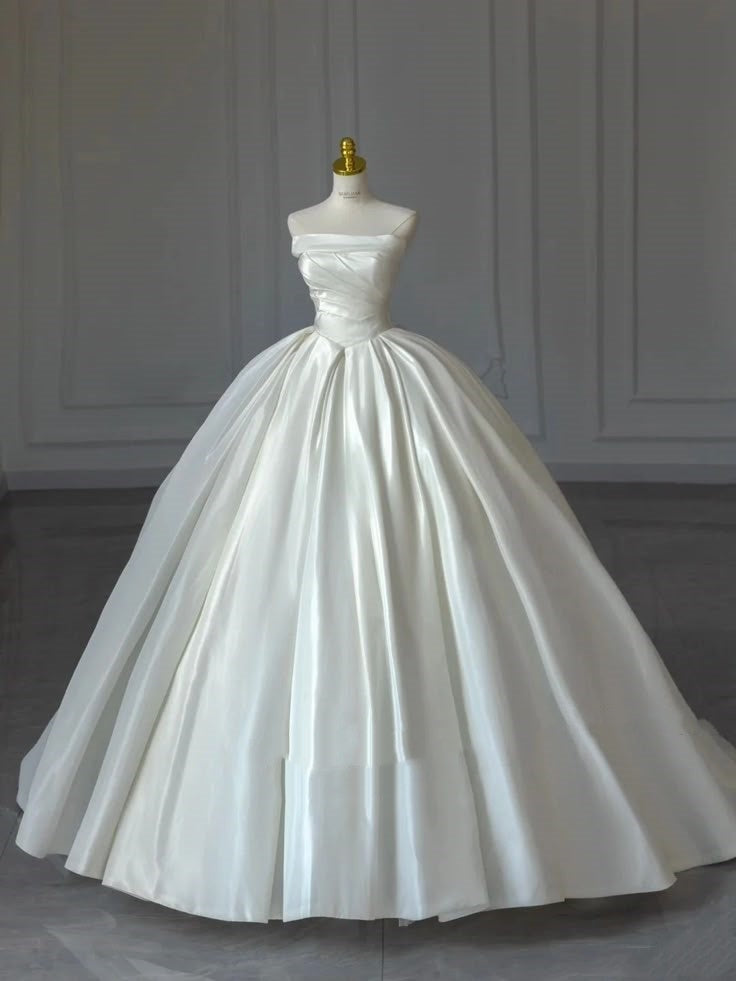 Modest Bridal Dress Ball Gown Strapless Sleeveless Satin Ivory Wedding Dresses Elegant Bridal Gowns DH918
