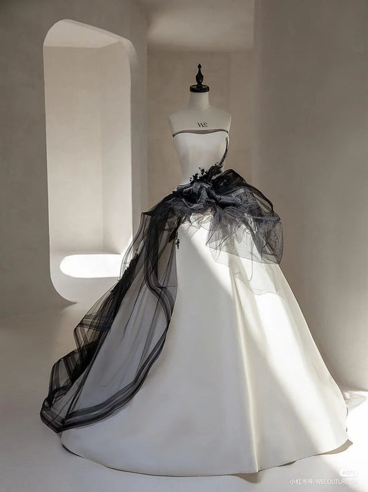 Princess Bridal Dress Ball Gown Sweetheart Sleeveless Satin Black Tulle Wedding Dresses Pretty Bridal Gowns DH945