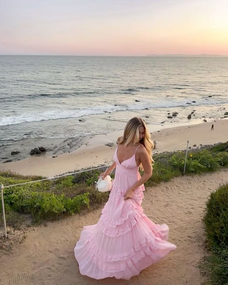 Elegant A Line Spaghetti Straps Pink Chiffon Long Prom Dresses Party Dress Summer 20th Birthday Outfits 18th Birthday Dresses DH990