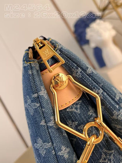 Louis Vuitton M24564 NEW Coussin PM