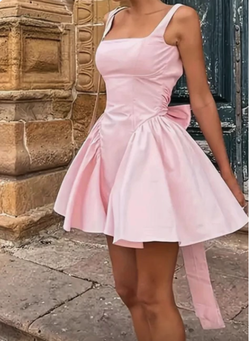 Pretty Backless Bow Back Square Neck Cami Dress Elegant Sleeveless Summer Birthday Dress Hoco Dress Birthday Outfit 19th Birthday Mini Cocktail Dresses DP1138