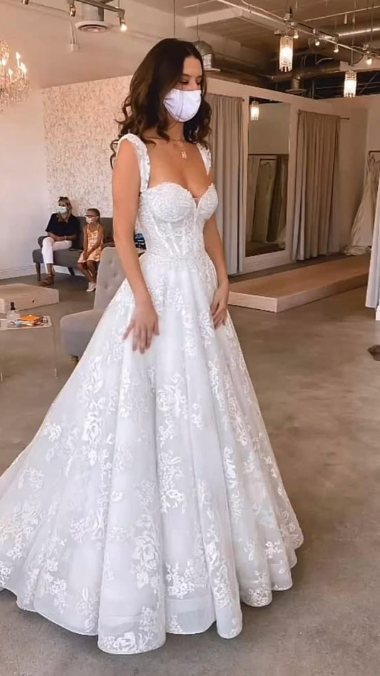 Romantic Bridal Gown Ball Gown Sweetheart White Lace Wedding Dresses Minimalist Bridal Gowns DP1189