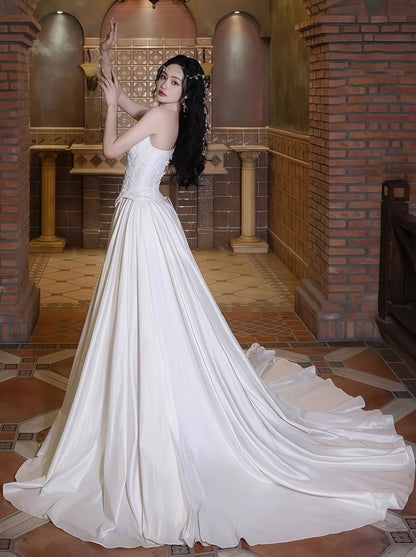 Romantic Bridal Gown A line Sweetheart Satin White Slit Wedding Dresses Minimalist Bridal Gowns DP1214