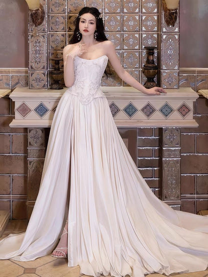 Romantic Bridal Gown A line Sweetheart Satin White Slit Wedding Dresses Minimalist Bridal Gowns DP1214