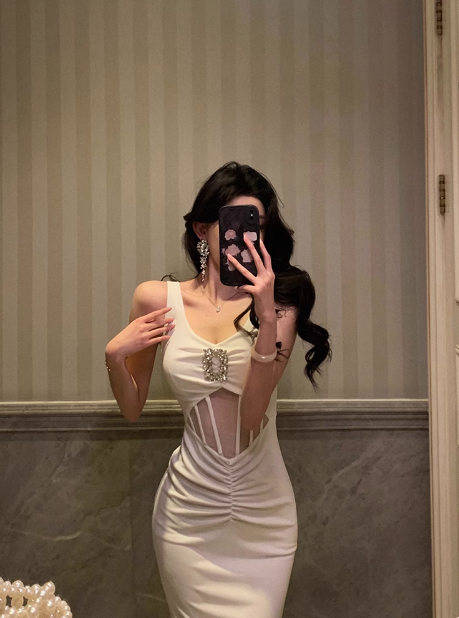 Elegant Mermaid White Sleeveless 21st Birthday Dress Party Gown Birthday Outfits Birthday Dress Ideas For Women DP1285