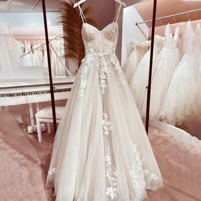 Chic Spaghetti Straps Wedding Dresses Lace Applique Princess Lace A-line Bridal Gowns DP1333