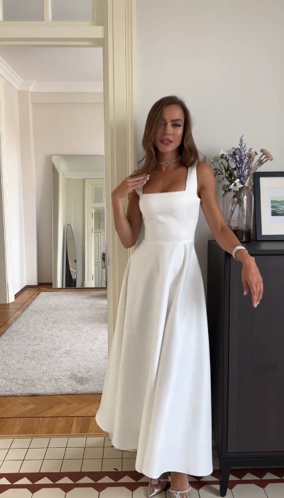 Classic Bridal Gown A line Square Satin White Summer Wedding Dresses Minimalist Bridal Gowns DP1370