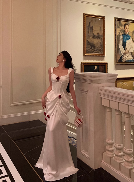 Elegant Mermaid Straps White Satin Sleeveless 21st Birthday Dresses Evening Gown Birthday Outfits Birthday Dress Ideas For Women DP1410