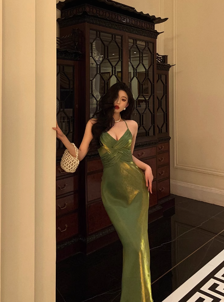 Elegant Sheath Spaghetti Straps Green Sleeveless Burgundy 23rd Birthday Dress Party Gown Birthday Outfits Birthday Dress Ideas For Women DP1413