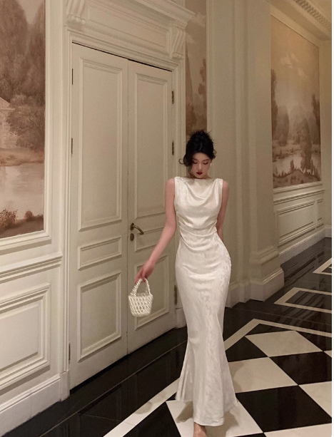 Elegant Sheath White Floral Satin Sleeveless 23rd Birthday Dress Party Gown Birthday Outfits Birthday Dress Ideas For Women DP1416