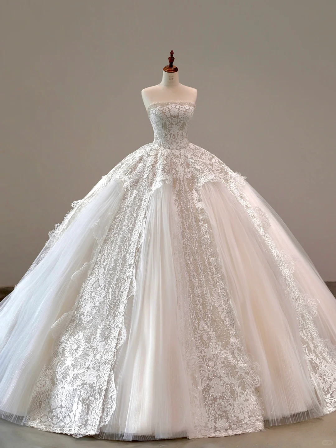 Ethereal Wedding Dress Ball Gown Strapless Tulle Lace White Wedding Dresses Corset Bridal Gowns DP1516