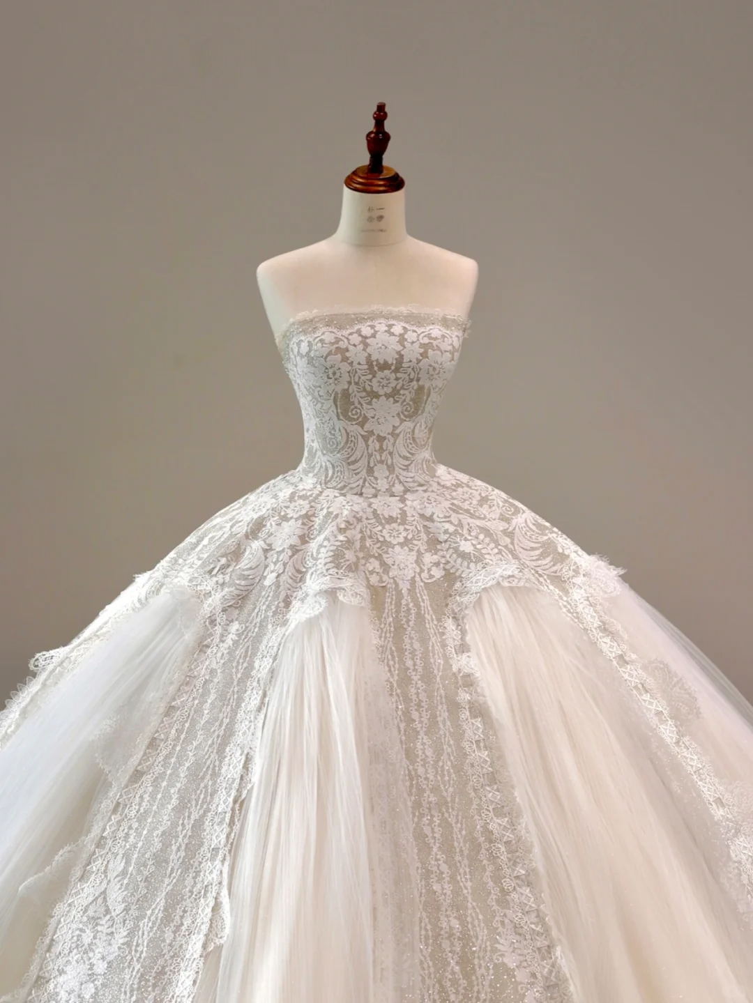 Ethereal Wedding Dress Ball Gown Strapless Tulle Lace White Wedding Dresses Corset Bridal Gowns DP1516