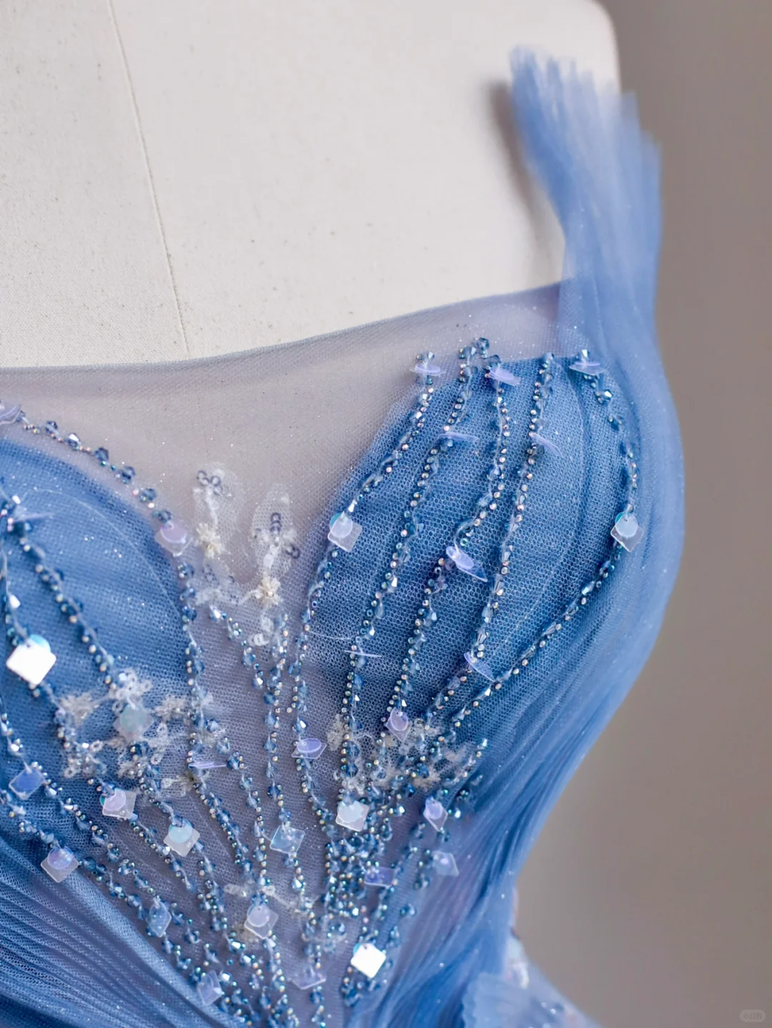 Elegant Glamour Ball Gown Strapless Blue Tulle Long Prom Dresses Party Dress Evening Dress DP1576