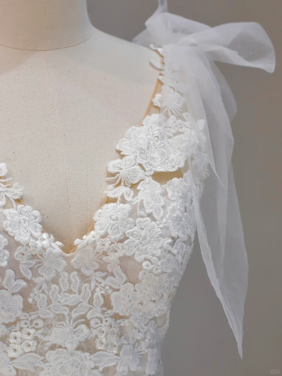 Ethereal Wedding Dress Mermaid Straps Lace White Wedding Dresses Corset Bridal Gowns DP1536