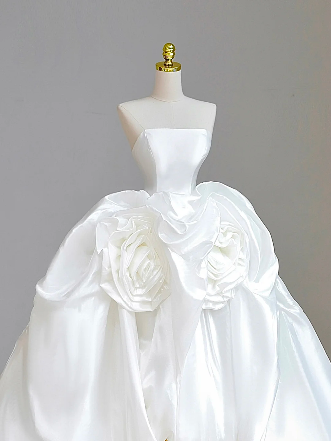 Pretty Wedding Dress High Low Strapless White Satin Wedding Dresses Bridal Gowns DP1579