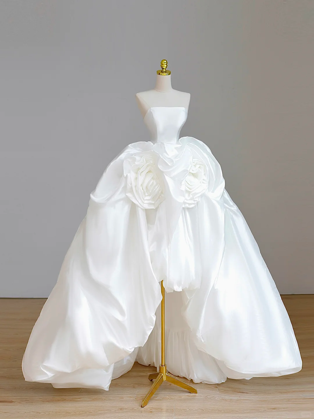 Pretty Wedding Dress High Low Strapless White Satin Wedding Dresses Bridal Gowns DP1579