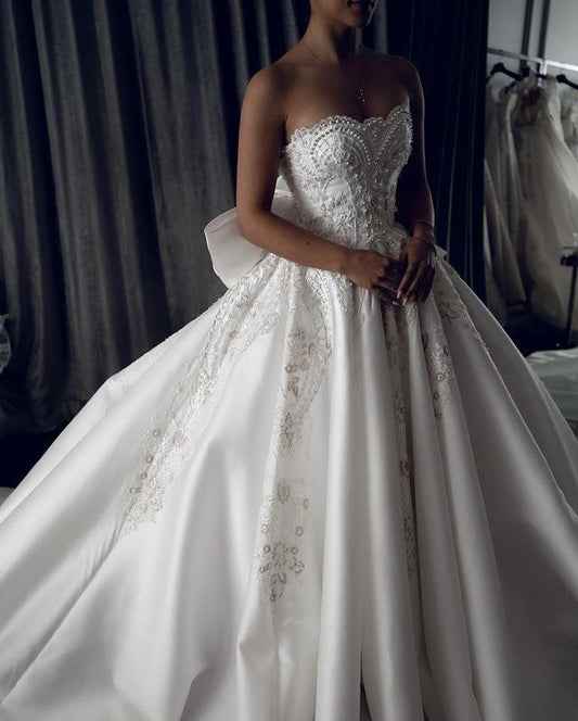 Elegant Bridal Gown Ball Gown Sweetheart White Lace Wedding Dresses Minimalist Bridal Gowns DP1594