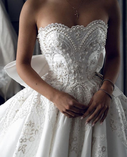 Elegant Bridal Gown Ball Gown Sweetheart White Lace Wedding Dresses Minimalist Bridal Gowns DP1594