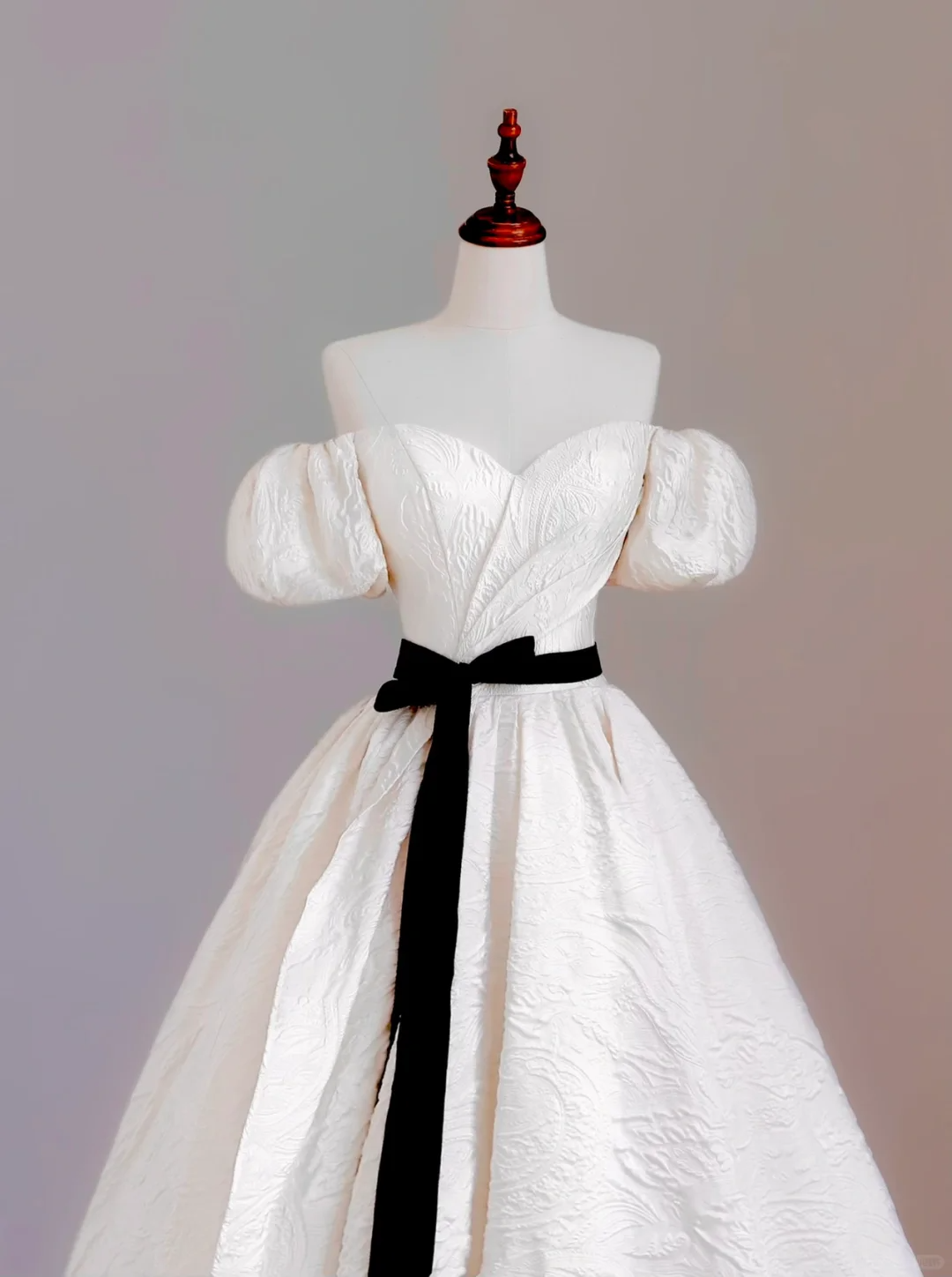 Ethereal Wedding Dress Ball Gown Off The Shoulder Satin White Wedding Dresses Bridal Gowns DP1636