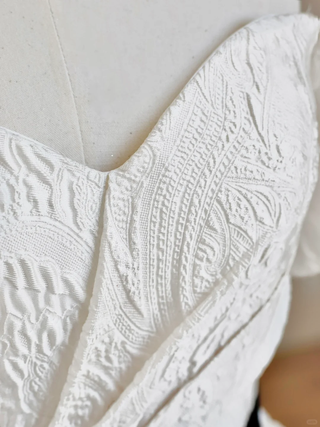 Ethereal Wedding Dress Ball Gown Off The Shoulder Satin White Wedding Dresses Bridal Gowns DP1636