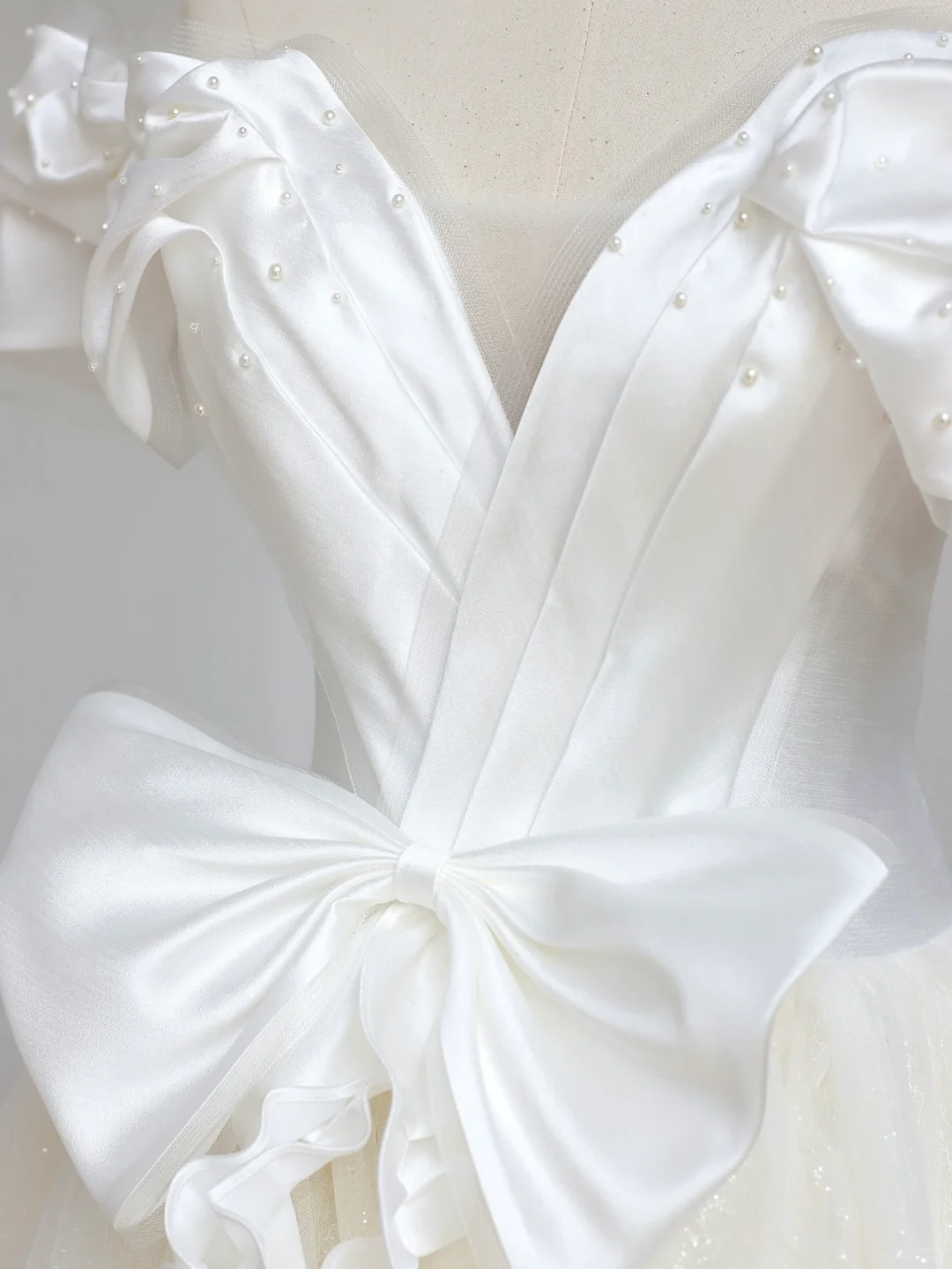 Ethereal Wedding Dress Ball Gown Off The Shoulder Tulle White Wedding Dresses Bridal Gowns DP1637