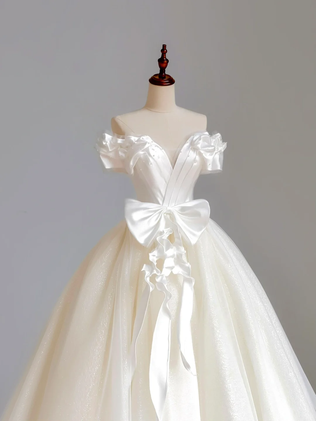 Ethereal Wedding Dress Ball Gown Off The Shoulder Tulle White Wedding Dresses Bridal Gowns DP1637