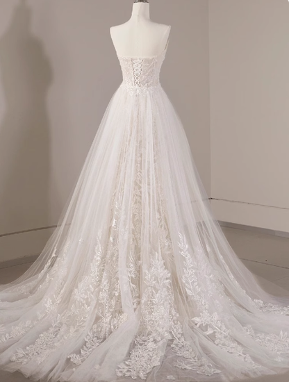 Classic Bridal Gown Sheath Strapless Long Sleeves Lace White Wedding Dresses Minimalist Bridal Gowns DP1648