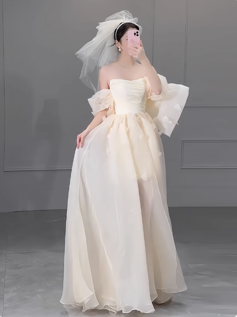 Romantic Bridal Gown Ball Gown Off The Shoulder Wedding Dresses Minimalist Bridal Gowns DP1649