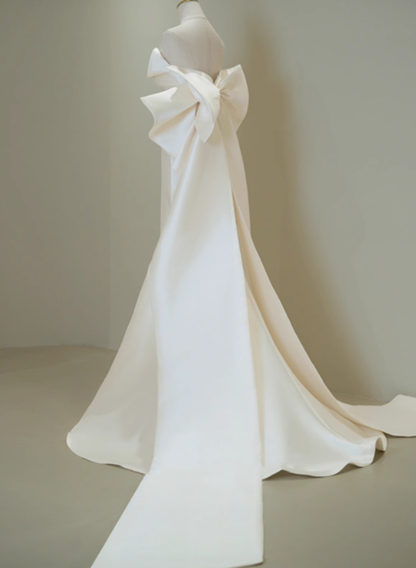 Classic Bridal Gown Mermaid Strapless Satin White Wedding Dresses Minimalist Bridal Gowns DP1656