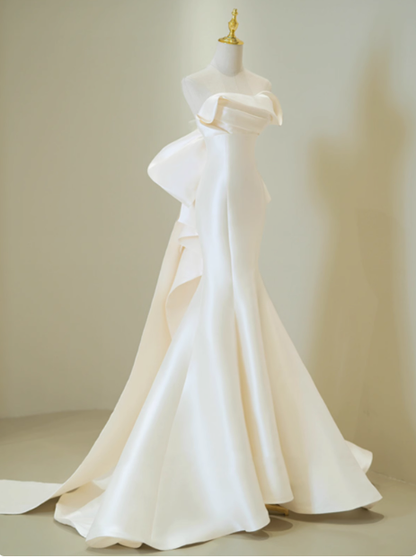 Classic Bridal Gown Mermaid Strapless Satin White Wedding Dresses Minimalist Bridal Gowns DP1656
