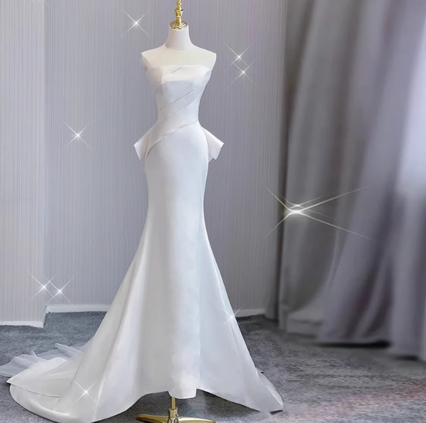 Classic Bridal Gown Mermaid Strapless Satin White Wedding Dresses Minimalist Bridal Gowns DP1657