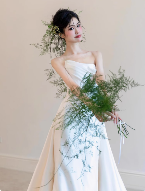 Romantic Bridal Gown Mermaid Strapless Satin Wedding Dresses Minimalist Bridal Gowns DP1666