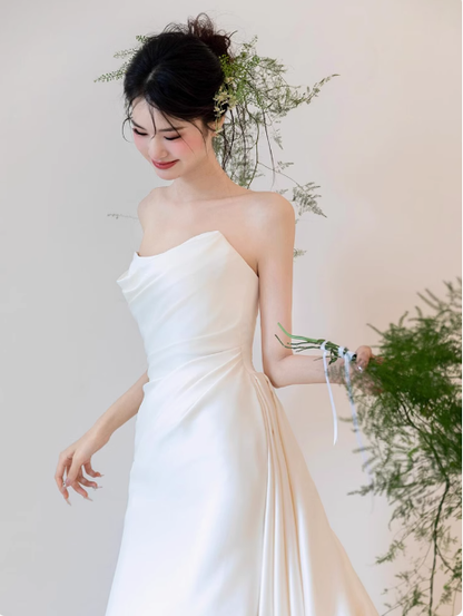 Romantic Bridal Gown Mermaid Strapless Satin Wedding Dresses Minimalist Bridal Gowns DP1666