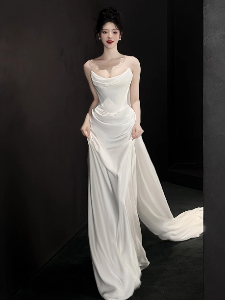 Romantic Bridal Gown Mermaid Strapless Satin White Wedding Dresses Minimalist Bridal Gowns DP1668