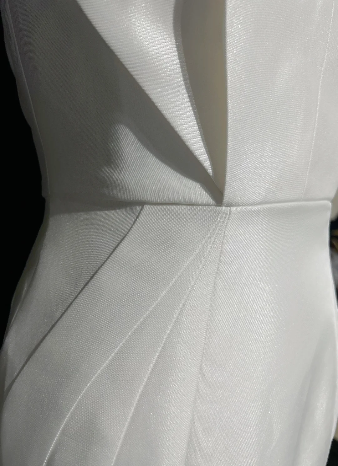 Classic Bridal Gown Mermaid Sweetheart Satin White Wedding Dresses Minimalist Bridal Gowns DP1691