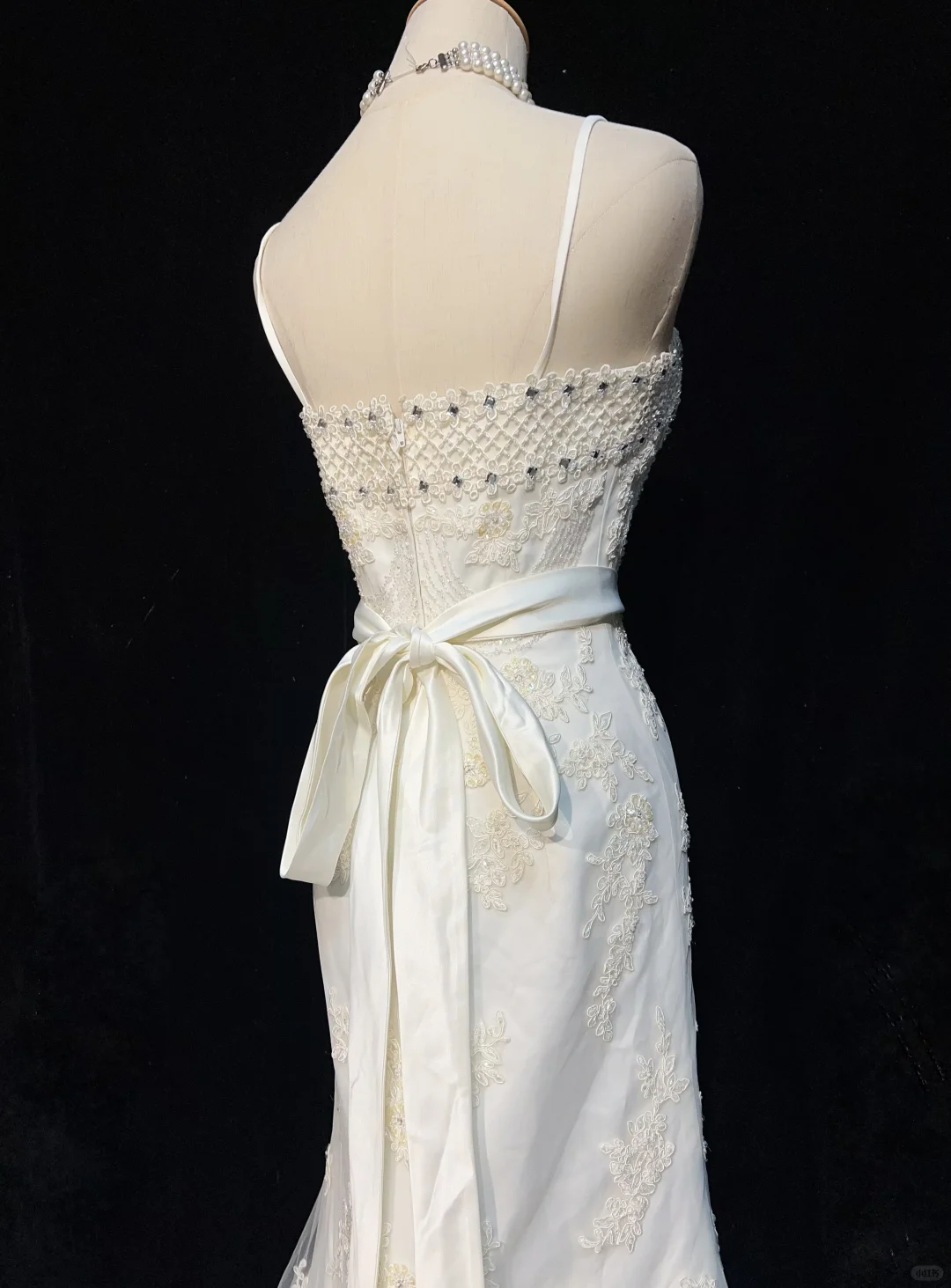 Classic Bridal Gown Mermaid Spaghetti Straps Satin White Wedding Dresses Minimalist Bridal Gowns DP1694